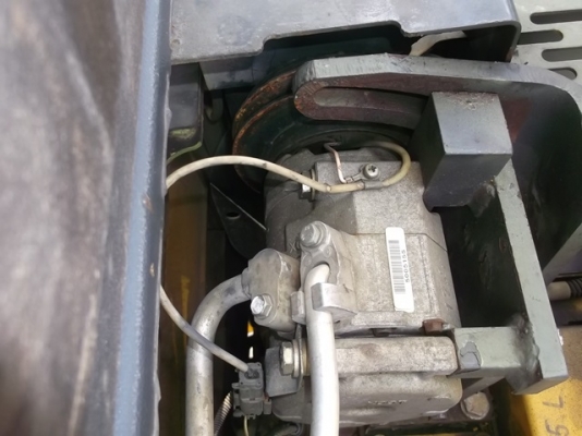 รถขุดล้อยาง Komutsu PW130-7k #K40207 นำเข้ามาจากต่างประเทศ เอกสารครบ ไม่เคยใช้งานในไทย สนใจติดต่อ ใหม่ 061-4194022