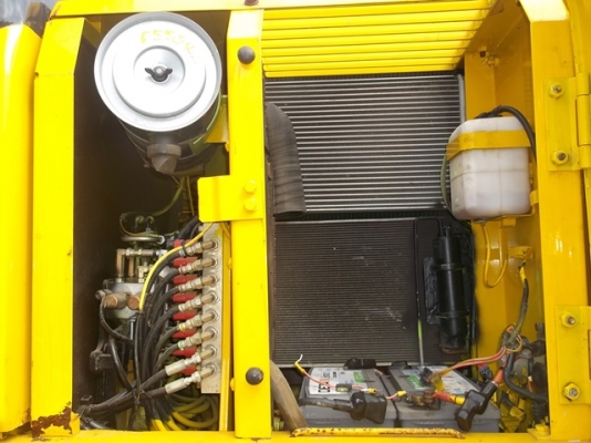 รถขุดล้อยาง Komutsu PW130-7k #K40207 นำเข้ามาจากต่างประเทศ เอกสารครบ ไม่เคยใช้งานในไทย สนใจติดต่อ ใหม่ 061-4194022