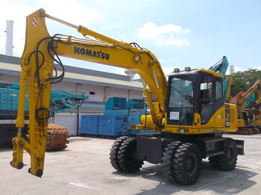 รถขุดล้อยาง Komutsu PW130-7k #K40207 นำเข้ามาจากต่างประเทศ เอกสารครบ ไม่เคยใช้งานในไทย สนใจติดต่อ ใหม่ 061-4194022