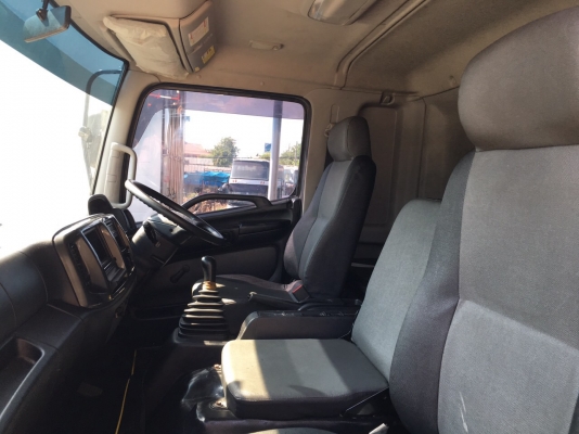 ขาย6ล้อHINO.MAGA Euro3.QDR. ซีรี่ย์500คอมมอลเรล 220เเรงรถห้างเเท้ตู้เเห้ง10บานเปิดได้รอบไม่มีเสากลางช่วงยาว7.20เมตรภายในสีดำปี2557(2014)ใช้งานได้เลยรถสภาพสวยราคา1,490,000จัดไฟเเนนท์ได้ครับสนใจดูรถได้ที่เต็นท์รถ JJ.AUTOCAR 2 หลังวัดจันทรารามติดถนนเพชรเกษมห