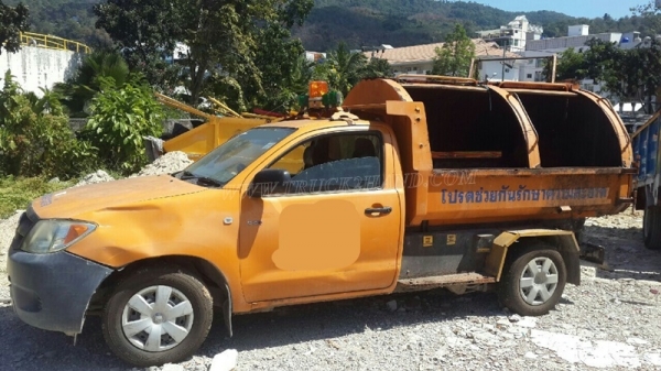 รถบรรทุกขยะ TOYOTA HILUX VIGO กระบะยกเทได้