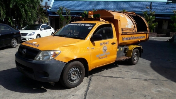 รถบรรทุกขยะ TOYOTA HILUX VIGO กระบะยกเทได้