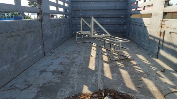 ขาย กระบะล่องสามมิตรไม่ดั้ม