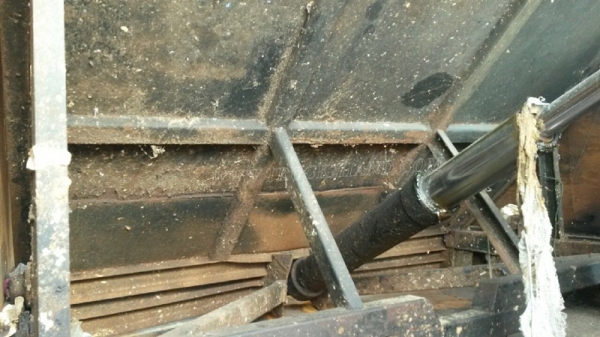 รถบรรทุกขยะ 6 ล้อแบบอัดท้าย ISUZU FTR รถปี 2551