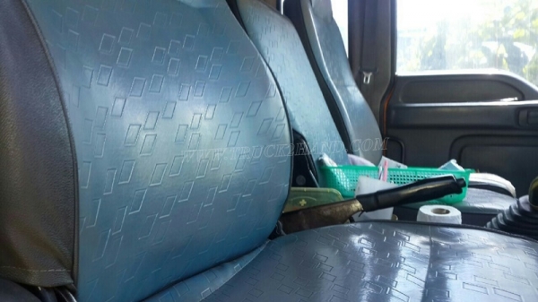 รถบรรทุกขยะ 6 ล้อแบบอัดท้าย ISUZU FTR รถปี 2551