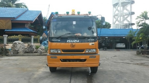 รถบรรทุกขยะ 6 ล้อแบบอัดท้าย ISUZU FTR รถปี 2551