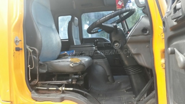 รถบรรทุกขยะ 6 ล้อแบบอัดท้าย ISUZU FTR รถปี 2551