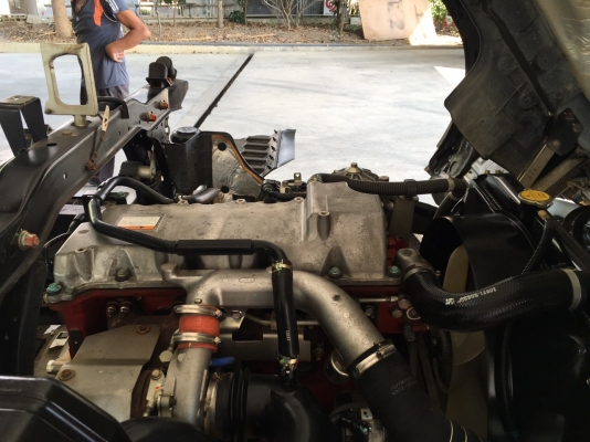 ขาย6ล้อดั้มสามมิตรHINO.MAGA Euro3.QDR.ซีรี่ย์500 คอมมอลเรล175เเรงรถห้างเเท้ยาว4.30เมตรภายในสีดำเเอร์เเบล็คเบรคทิฟฟี่ปี2558(2015)สภาพสวยใครต้องการไม่ผิดหวังราคา1,150,000บาทจัดไฟเเนนได้.ดูรถได้ที่เต็นท์รถ JJ.AUTOCAR 2 หลังวัดจันทรารามติดถนนเพชรเกษมก.ม.ที่68