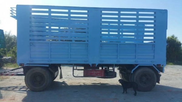 ขายรถ10ล้อร๊อก พ่วง เพลาเดียว คอกเหล็กพร้อมใช้งาน