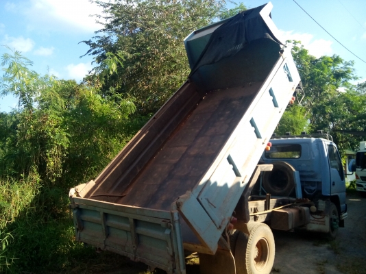 (ปิดการขายแล้วคับ ไปอุบลราชธานี)6  ล้อดั้ม 120   แรงม้า (รถห้างแท้) ปี 44 พร้อมใช้งาน  เล่มพร้อม....