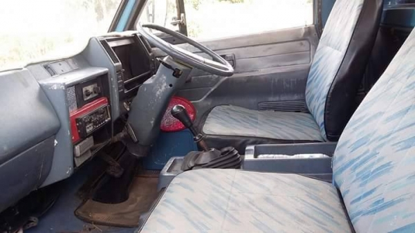 ขายรถ6ล้อ NPR115แรง ปี35 ยาว5เมตร เครื่องดีแคชซีสวย เอกสารพร้อมโอน สนใจโทร 090-8588220คุณนะ 093-3258446คุณบิว หรือเข้าดูสินค้าอื่นๆได้ที่ www.truck.in.th/498 หรือเพจFacebook ณรงค์ ซื้อขายรถมือสอง (เว็บไซต์ส่วนตัว) หรือFacebook คุณนะ รถบรรทุก