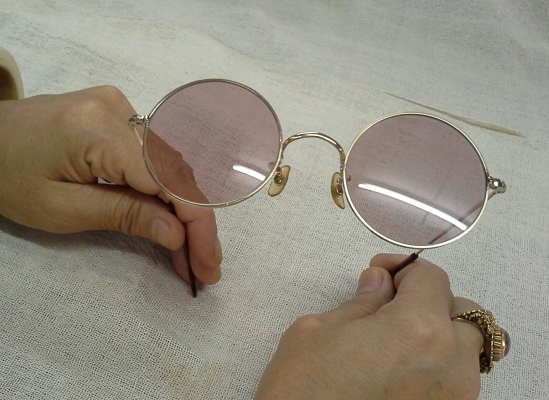 แว่นตาโกลด์ฟิลด์คู่บารมี จอห์น เลนนอน  ALGHA 20 made in England 20K