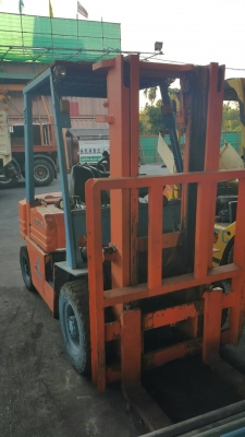 รถยก TOYOTA 2ต้น ดีเซล เกียร์ธรรมดา รถยก TOYOTA 2ต้น ดีเซล เกียร์ธรรมดา