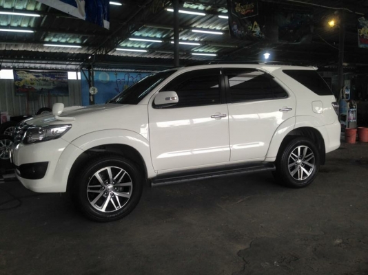 แม็กและยาง All-New ฟอร์จูนเนอร์ 18 ป้ายแดง อัพเดท 29กพ.59 แม็กและยาง All-New ฟอร์จูนเนอร์ 18 ป้ายแดง อัพเดท 29กพ.59