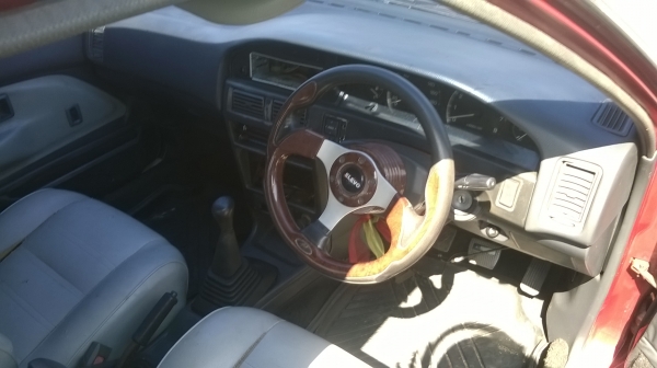 ขายรถเก๋ง โตโยต้า โคโรน่า