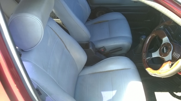 ขายรถเก๋ง โตโยต้า โคโรน่า