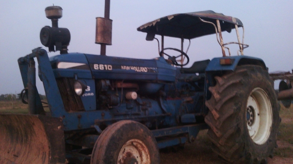 ขายฟอร์ด 77  แบบ  5600 ความแรง 78  แรงม้า  ใช้งานปกติ  เครื่อง  t3  เอกสารพร้อมโอน275000