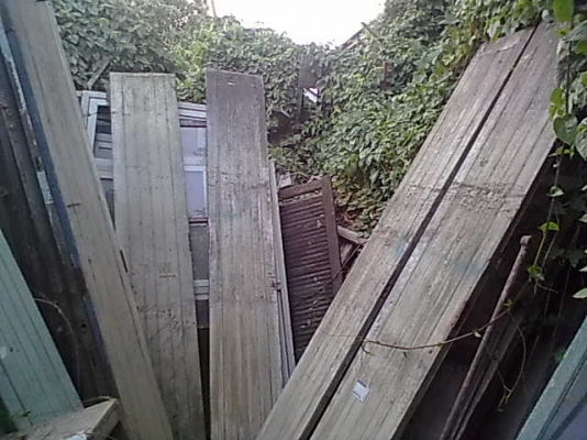 ขายบานเฟี้ยมสายฝนไม้สักเก่า23บาน ขายบานเฟี้ยมสายฝนไม้สักเก่า23บาน