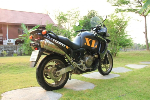 ขาย Honda Varadero ปี 1998 ทะเบียนแท้พร้อมโอนขนส่ง