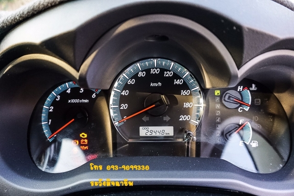 2015 TOYOTA FORTUNER 2.5V(Midnight Shine Edition)กลิ่นใหม่ยังอยู่สภาพป้ายแดงไม่เคยชน เกียร์ออโต้ดีเซล สีขาวราคาถูก