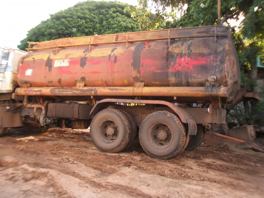 ขายรถถังน้ำ 12,000 ลิตร สภาพใช้งานได้ดี ไม่รั่ว จะยกลงจากรถสิบล้อ ขายราคา 650,000 บาท