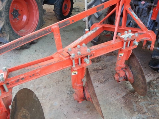 คูโบต้า L3008 4 WD ใบมีด ผานบุกช้าง