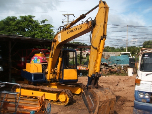 ขายรถแม็คโคร โคมัตสุ PC120-3 เครื่องยนต์เดิมโคมัตสุ สภาพดีพร้อมใช้งาน