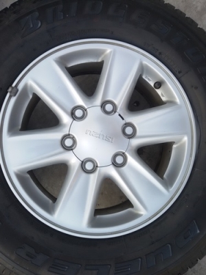 ขายล้อISUZU All 16 ยาง245/70/16   4 ล้อ