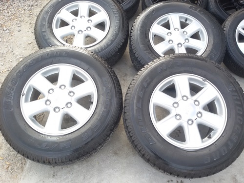 ขายล้อISUZU All 16 ยาง245/70/16   4 ล้อ
