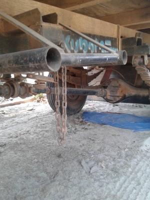 ขายอีแต๋นใหญ่  4 ล้อ เพลาลอยแอ๊ว เครื่อง RT 140 แหนบหนา คัสซีใหญ่ มีสโล  ทะเบียบพร้อม