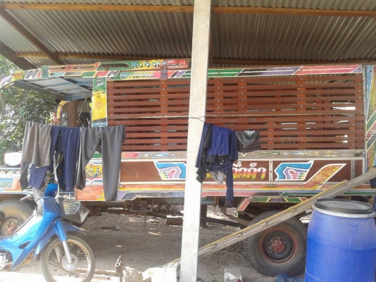 ขายอีแต๋นใหญ่  4 ล้อ เพลาลอยแอ๊ว เครื่อง RT 140 แหนบหนา คัสซีใหญ่ มีสโล  ทะเบียบพร้อม