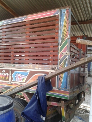 ขายอีแต๋นใหญ่  4 ล้อ เพลาลอยแอ๊ว เครื่อง RT 140 แหนบหนา คัสซีใหญ่ มีสโล  ทะเบียบพร้อม