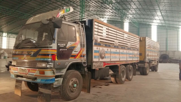 ขายรถพ่วง 18 ล้อ แม่-ลูก กระบะเนียมคอกเกษตรดั้ม อู่.ซุ่นชัย HINO FM3M รถสวย เดิมๆ ราคา.1450000 ต่อรอง สนใจรีบจองเลยครับ