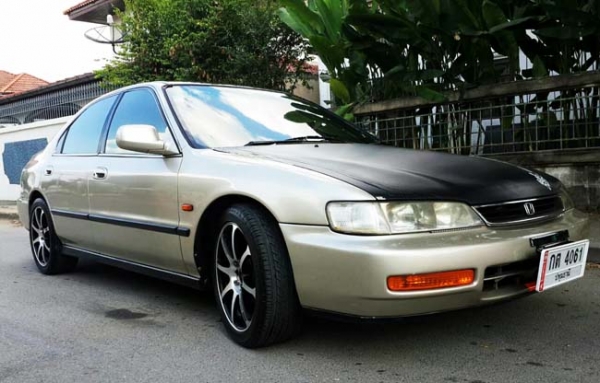 Honda accord 2.2 vtec auto lpg abs ปี 96