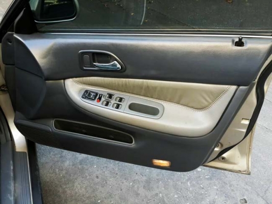 Honda accord 2.2 vtec auto lpg abs ปี 96