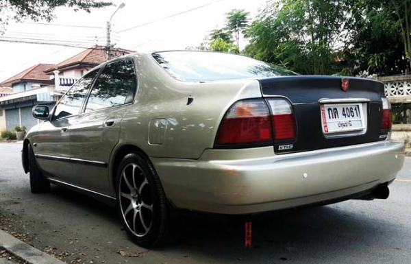 Honda accord 2.2 vtec auto lpg abs ปี 96