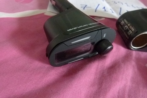 เครื่องเล่น MP3 ในรถยนต์รุ่นใหม่มีจอLCD   ขาย เหมารวม 3 ชิ้น 1100.- ส่งด่วน EMS ให้ครับๆ