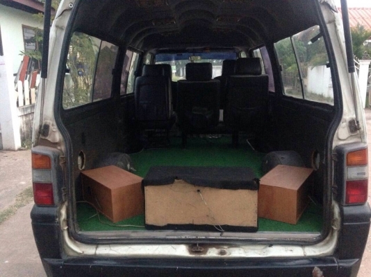 ขายรถตู้ L300 พร้อมใช้ พร้อมโอน ภาษีเต็ม