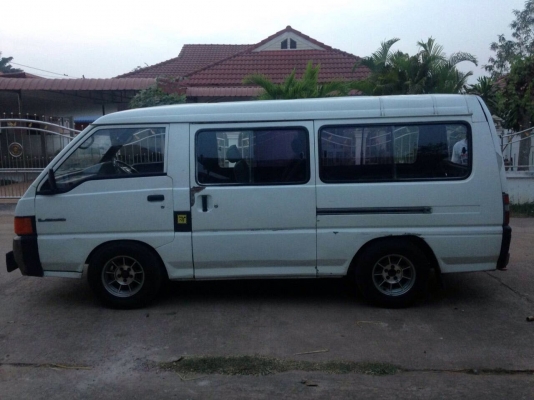 ขายรถตู้ L300 พร้อมใช้ พร้อมโอน ภาษีเต็ม