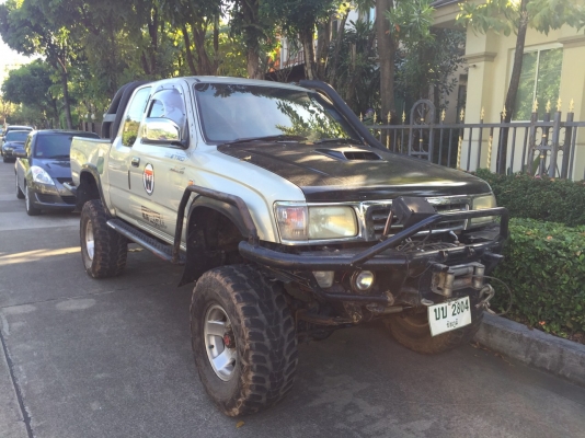 ขาย Tiger 4wd คานแข็งLn106  1Kz