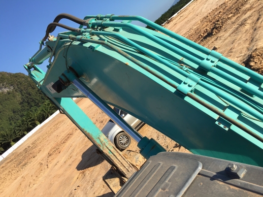 รถแบคโฮ  KOBELCO  YN - 12  ( ซุปเปอร์ X. )  ,  ( รถทำงาน 5,1xx ชม. )      สนใจติดต่อ  081 - 6079515