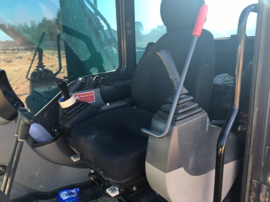 รถแบคโฮ  KOBELCO  YN - 12  ( ซุปเปอร์ X. )  ,  ( รถทำงาน 5,1xx ชม. )      สนใจติดต่อ  081 - 6079515