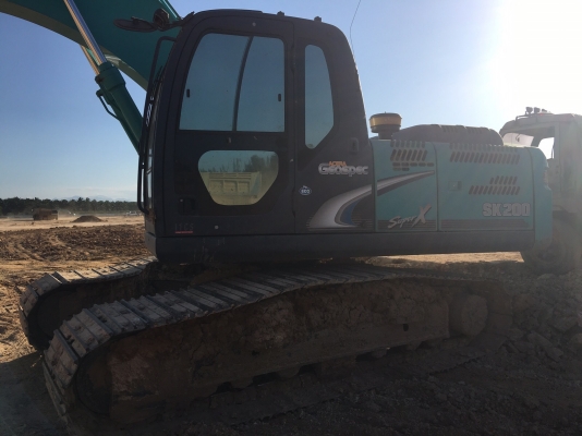 รถแบคโฮ  KOBELCO  YN - 12  ( ซุปเปอร์ X. )  ,  ( รถทำงาน 5,1xx ชม. )      สนใจติดต่อ  081 - 6079515