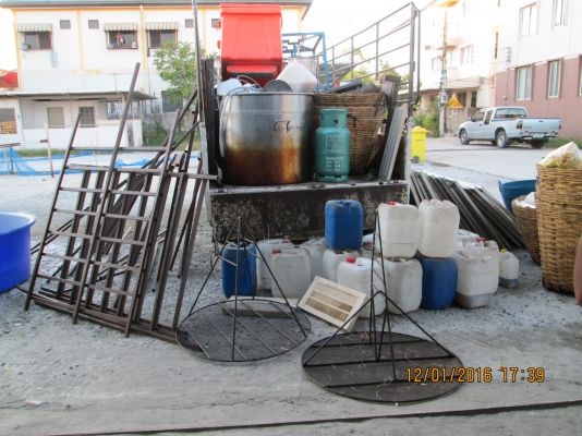 อุปกรณ์ทำกระเพาะปลาครับ    สนใจ   081-585-6957  ครับ