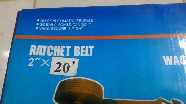เครื่องมือสำหรับช่วยรัดสิ่งของ ใช้ได้กับหลังรถกะบะเวลาบรรทุกสิ่งของ หรือใช้ได้อเนกประสงค์ สายรัดทำด้วยไนล่อนคุณภาพดี คงทน ไม่ขาดง่าย สายรัดเป็นสีส้มมองเห็นได้ชัดเจน