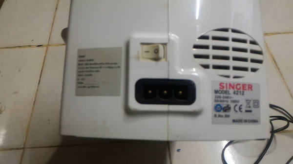 จักรเย็บผ้า SINGER กระเป๋าหิ้ว รุ่น Inspiration เย็บได้หลายรูปแบบรวมถึงรั่งดุม