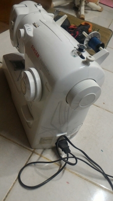 จักรเย็บผ้า SINGER กระเป๋าหิ้ว รุ่น Inspiration เย็บได้หลายรูปแบบรวมถึงรั่งดุม