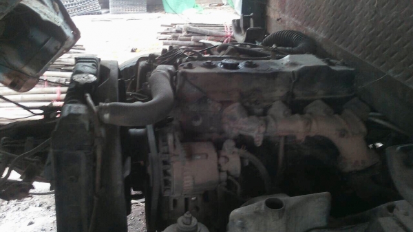 ISUZU NPR 115 HP 4BD1 รถบรรทุกหกล้อ กระบะเหล็กคอกไม้ความยาว 5 เมตรสภาพดีพร้อมบรรทุกได้เลย ช่วงล่างใหญ่ติด F หน้าหลัง เครื่องยนต์มีอ่อนบ้างเล็กน้อยครับ ภายในเก๋งคอนโซลครบ เกียร์ยาว พวงมาลัยธรรมดา ช่วงล่างคัชซีไม่แตกไม่บวม ยาง 8.25 ขอบ 16 สภาพดี เอกสารทะเบี ISUZU NPR 115 HP 4BD1 รถบรรทุกหกล้อ กระบะเหล็กคอกไม้ความยาว 5 เมตรสภาพดีพร้อมบรรทุกได้เลย ช่วงล่างใหญ่ติด F หน้าหลัง เครื่องยนต์มีอ่อนบ้างเล็กน้อยครับ ภายในเก๋งคอนโซลครบ เกียร์ยาว พวงมาลัยธรรมดา ช่วงล่างคัชซีไม่แตกไม่บวม ยาง 8.25 ขอบ 16 สภาพดี เอกสารทะเบี