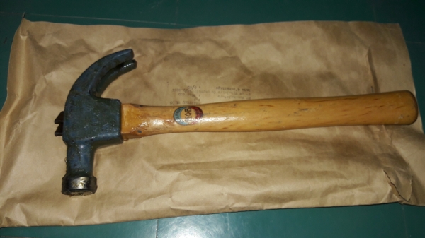 ขายค้อนทหารช่างฝรั่งเศสMOB 16 oz. Made in France.