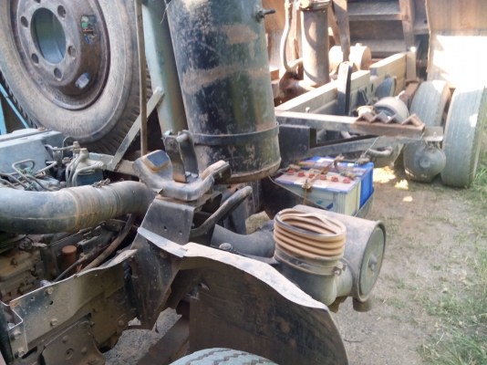 (ปิดการขายแล้วคับไป เมืองอุบล )รถ 6 ล้อ NPR 120  แรงม้า (รถห้างแท้) ... ปี  44   พร้อมใช้งาน เล่มพร้อม....